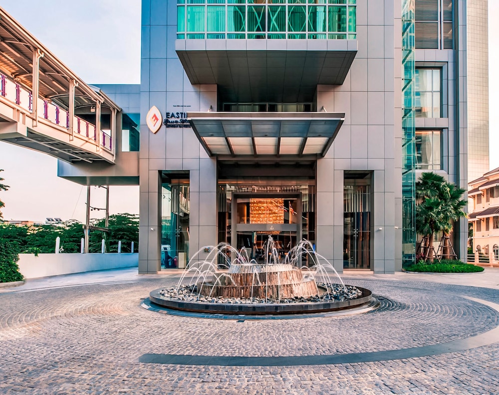 Eastin Grand Hotel Sathorn 42/50