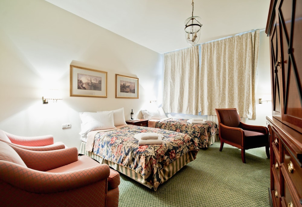 Aparthotel Miodosytnia 21/54