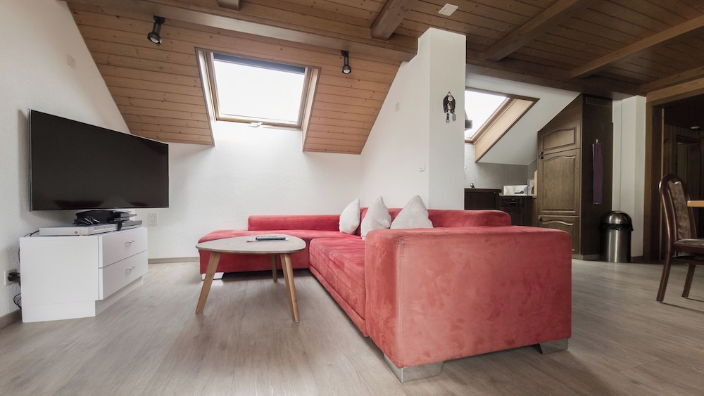 Rossli Hotel 7/64