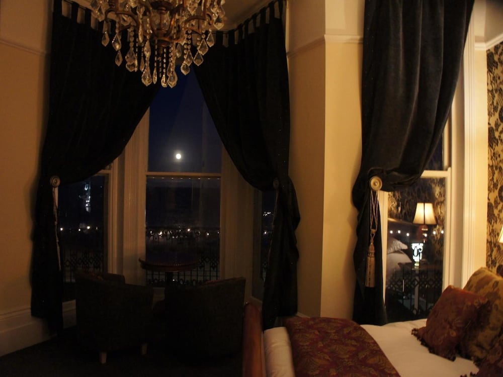 Atlanta Guesthouse 24/40