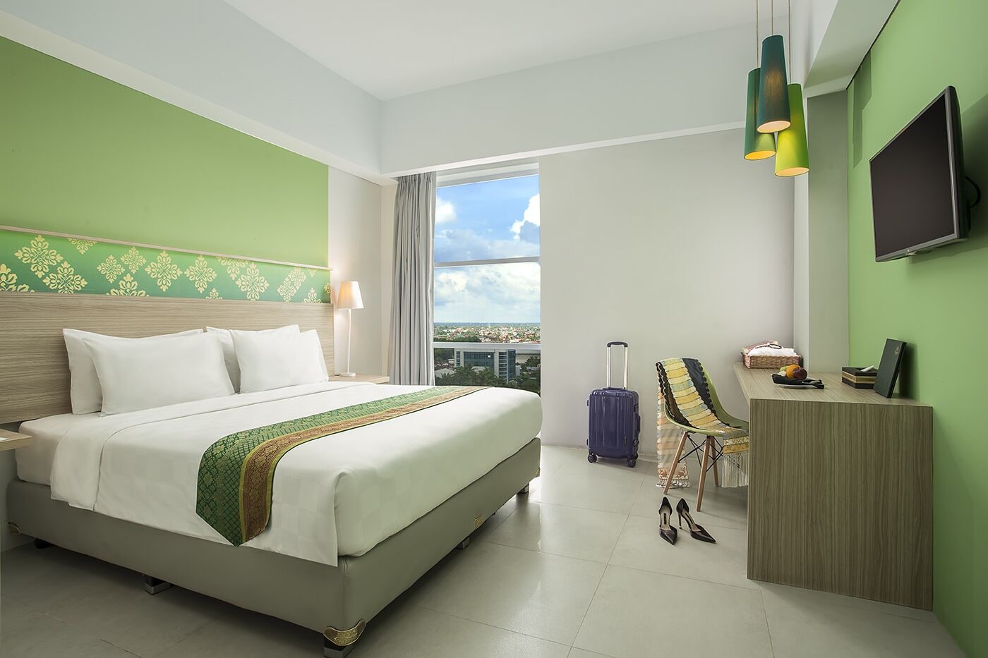 DELUXE, DOUBLE BED