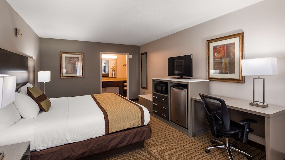 Best Western Fayetteville Inn 26/42