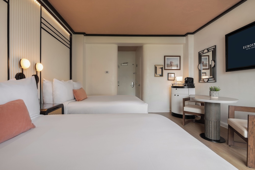 غرفة عائلية بسريرين مزدوجين بإطلالة على البحر، Eurostars Winter Haven 4/10