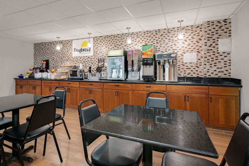Twin Cities Inn, Mounds View 27/30