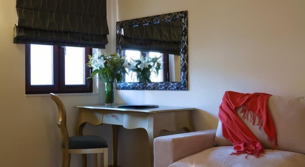 Valis Resort 46/68