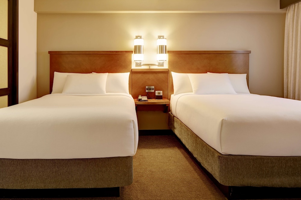 Hyatt Place Greensboro Downtown 15/50