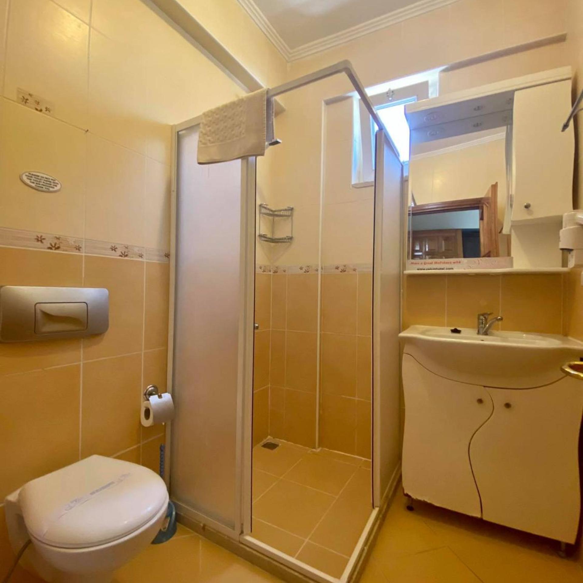 Erkan Tumen Yalcin Hotel 40/50