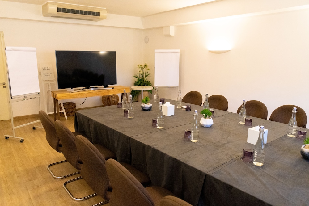LUX Grand Gaube Resort and Villa 70/80