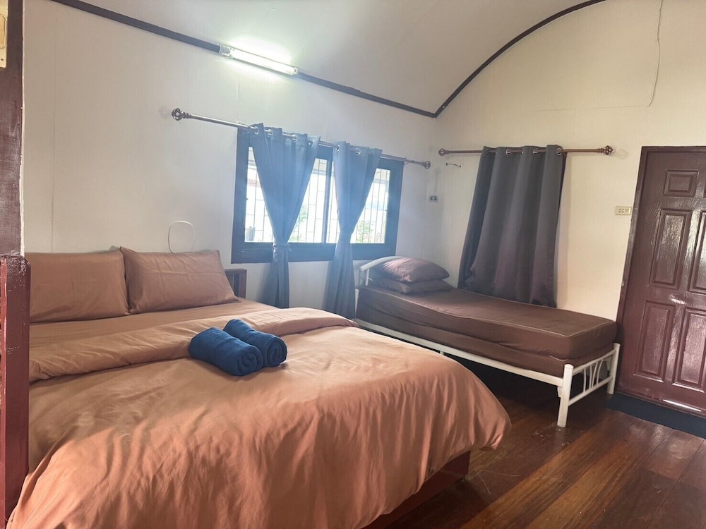 Rimtalay Resort Koh-Sichang 23/70