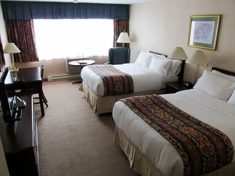 Fredericton Inn 24/65