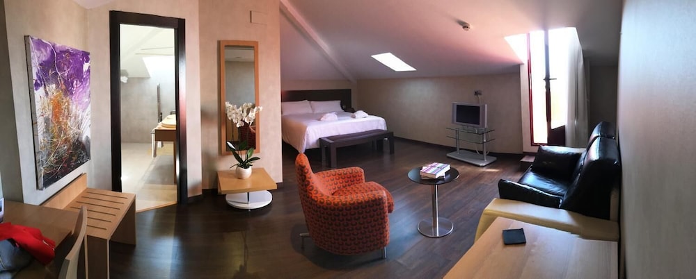 The Cook Book Gastro Boutique Hotel 40/50