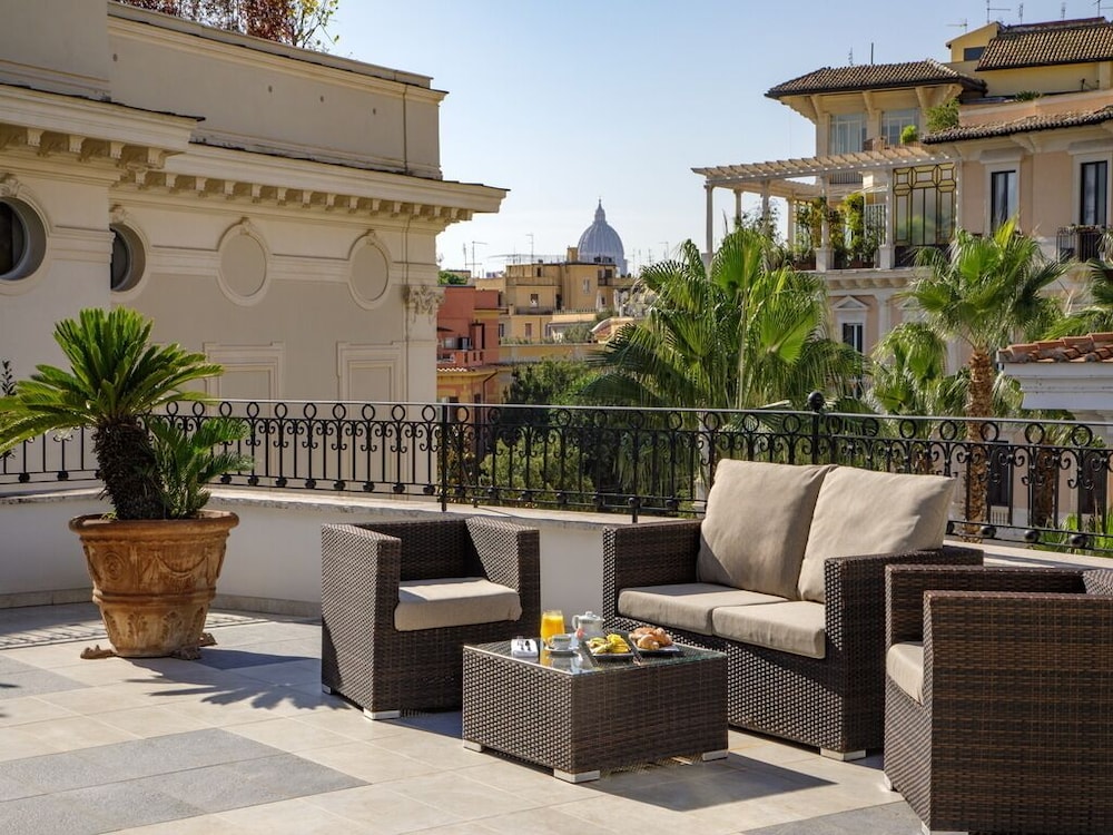 Donna Laura Palace Hotel 52/69