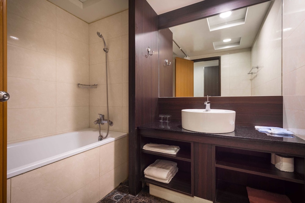 Twinstar Hotel 28/52