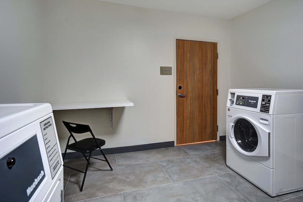 Fairfield Inn & Suites by Marriott Grand Rapids Wyoming 31/36