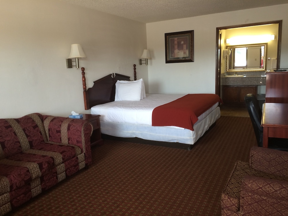 Interstate Motel Guthrie 5/22