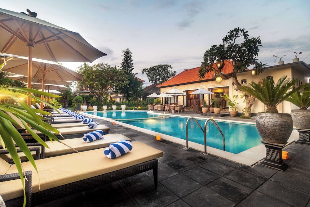 Hotel Segara Agung 42/48