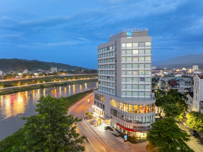 Tru by Hilton Lao Cai City Riverside 2/18