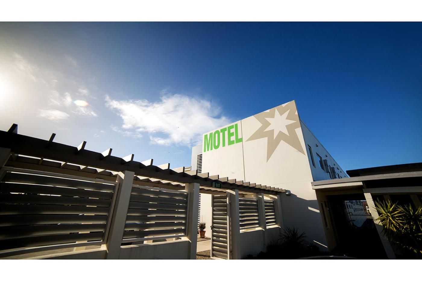 NORTHSTAR MOTEL 2/19