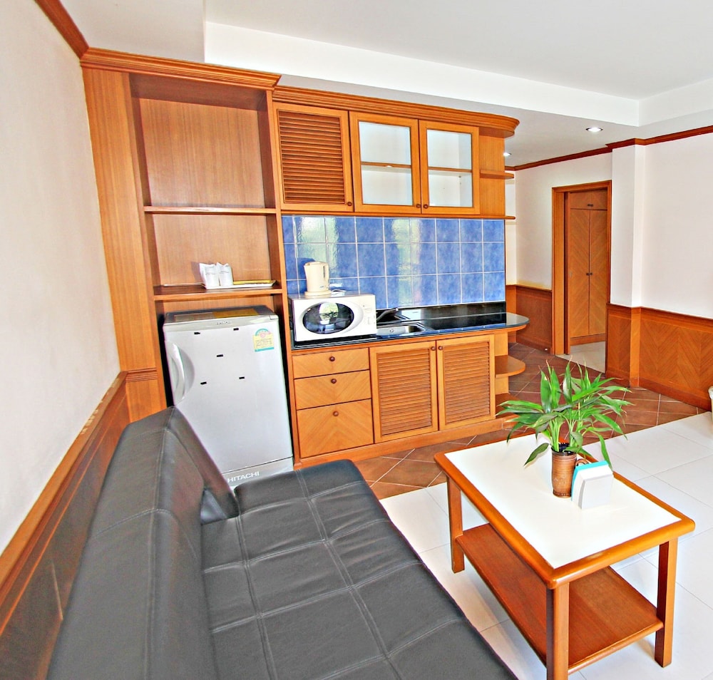 Lek Villa 13/59