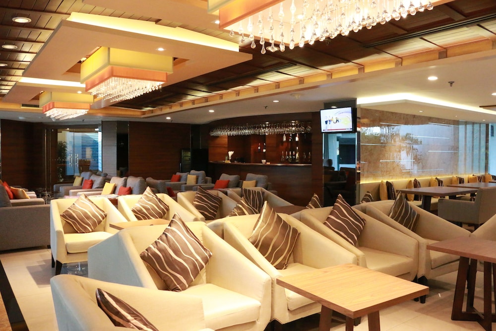 Sima Thani Hotel 49/50