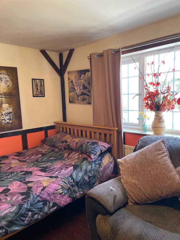OYO Yarm Cottages 42/64