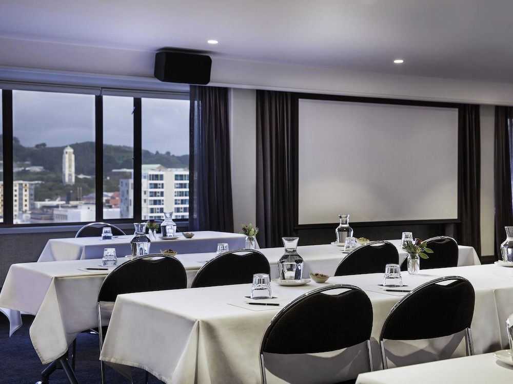 Movenpick Hotel Wellington 54/62