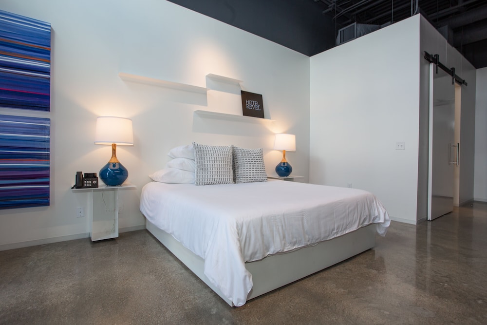 Hotel Revel 11/48