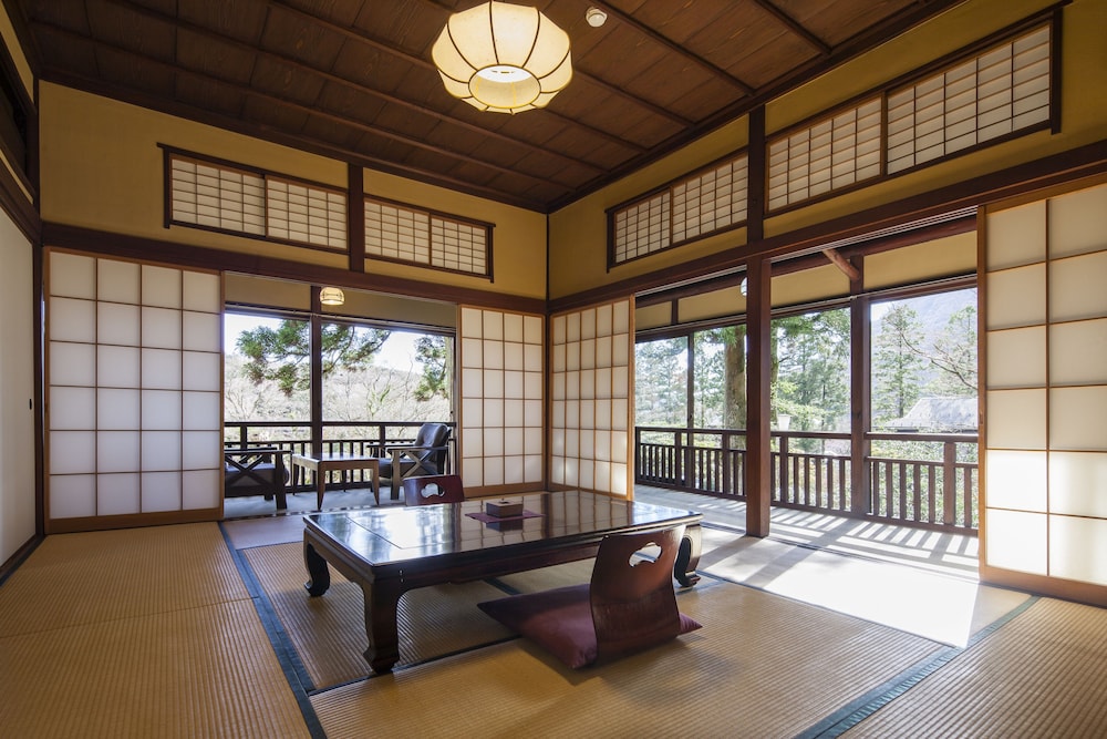 Matsuzakaya Honten 43/62
