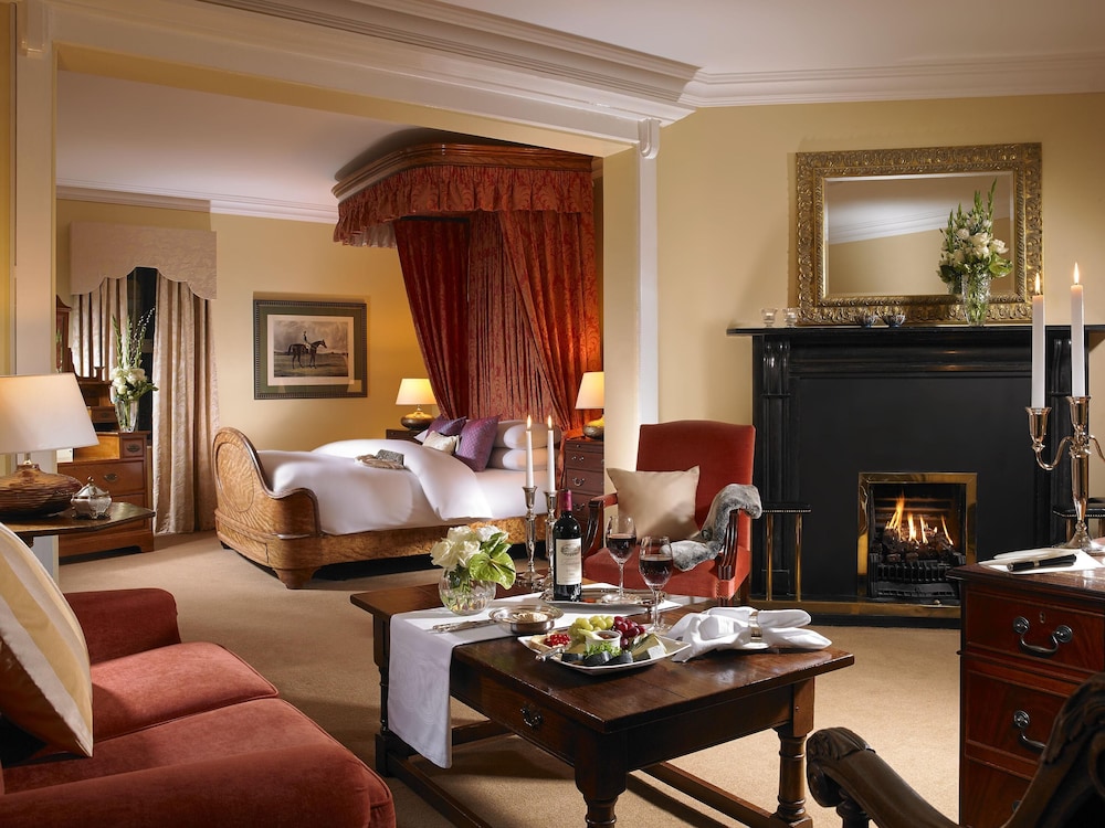 Dunraven Arms Hotel 25/43