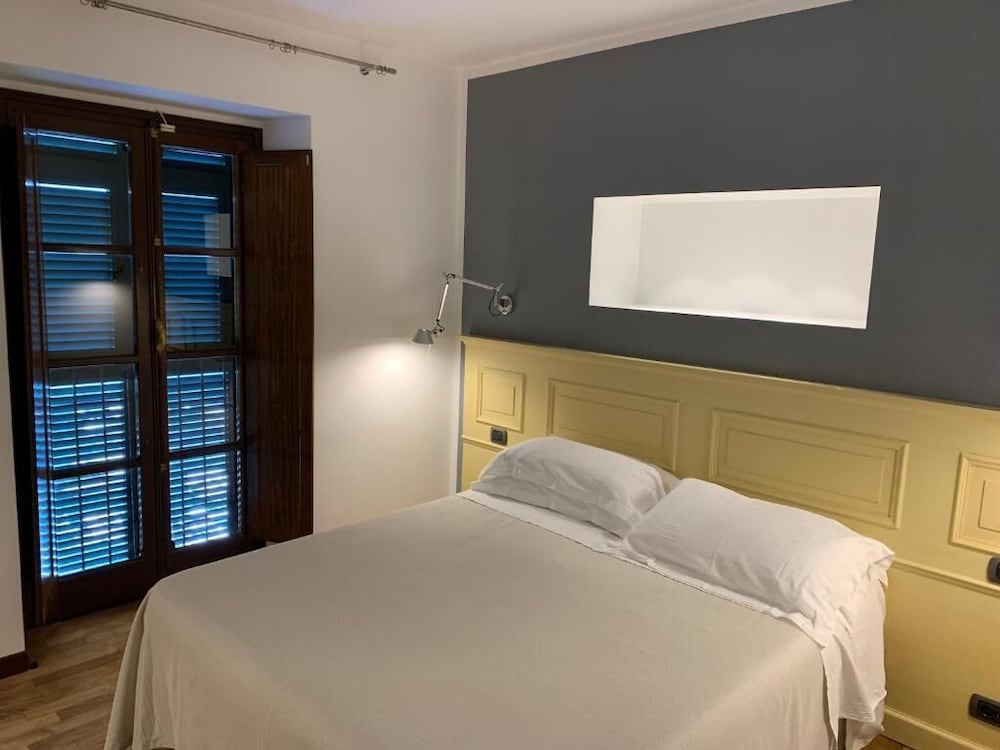 Hotel Paradiso 12/51