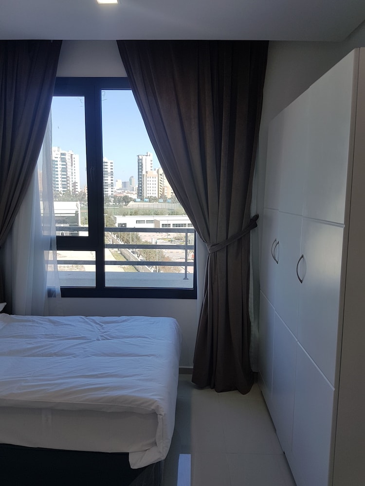 Magic Suite Boulevard Salmiya 6/30
