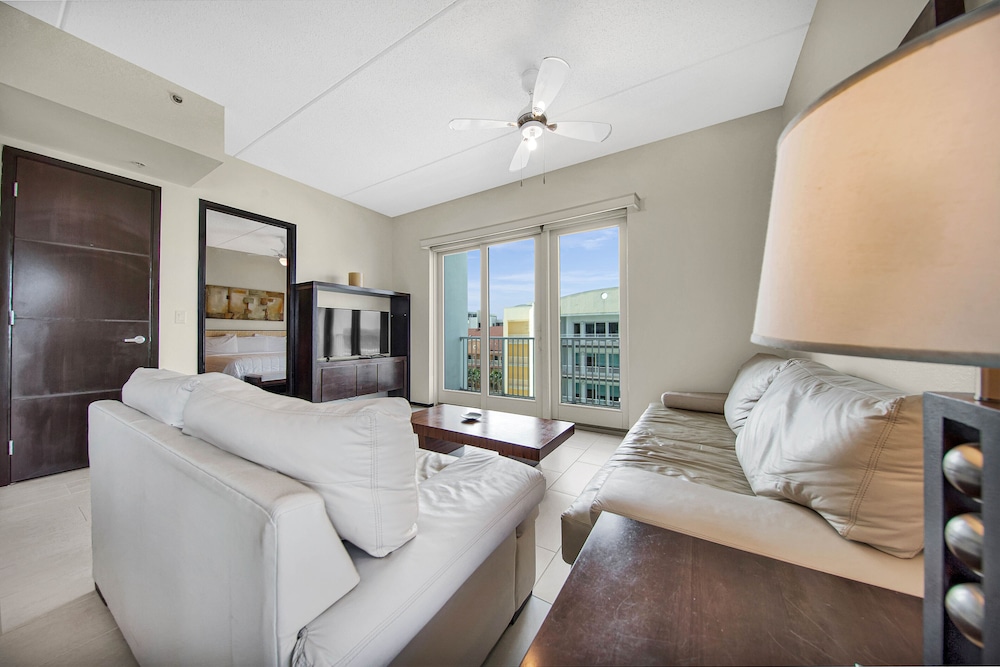 Peninsula Island Resort Spa All Suites 31/66