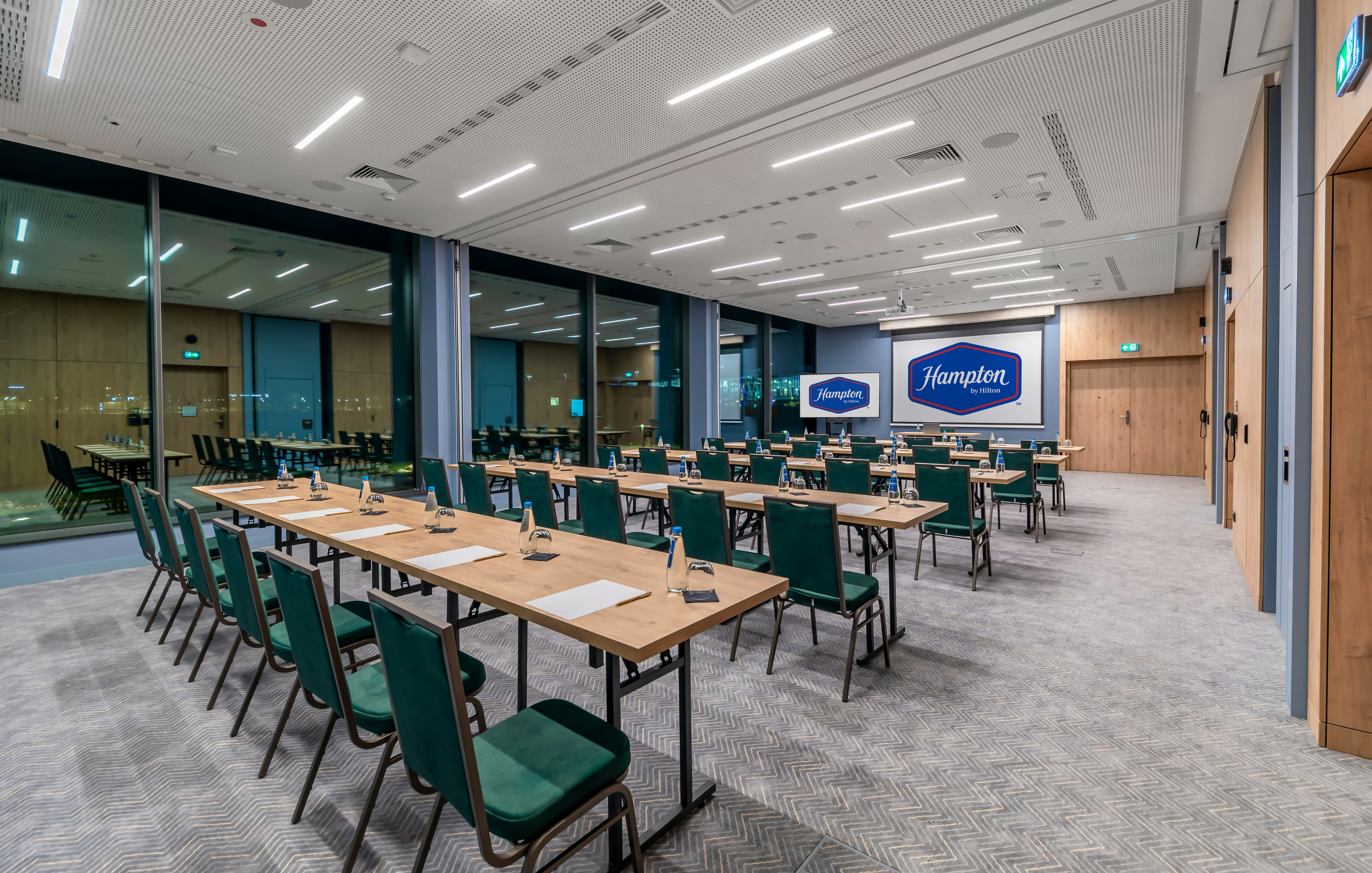 Hampton By Hilton Wroclaw Airport 15/19