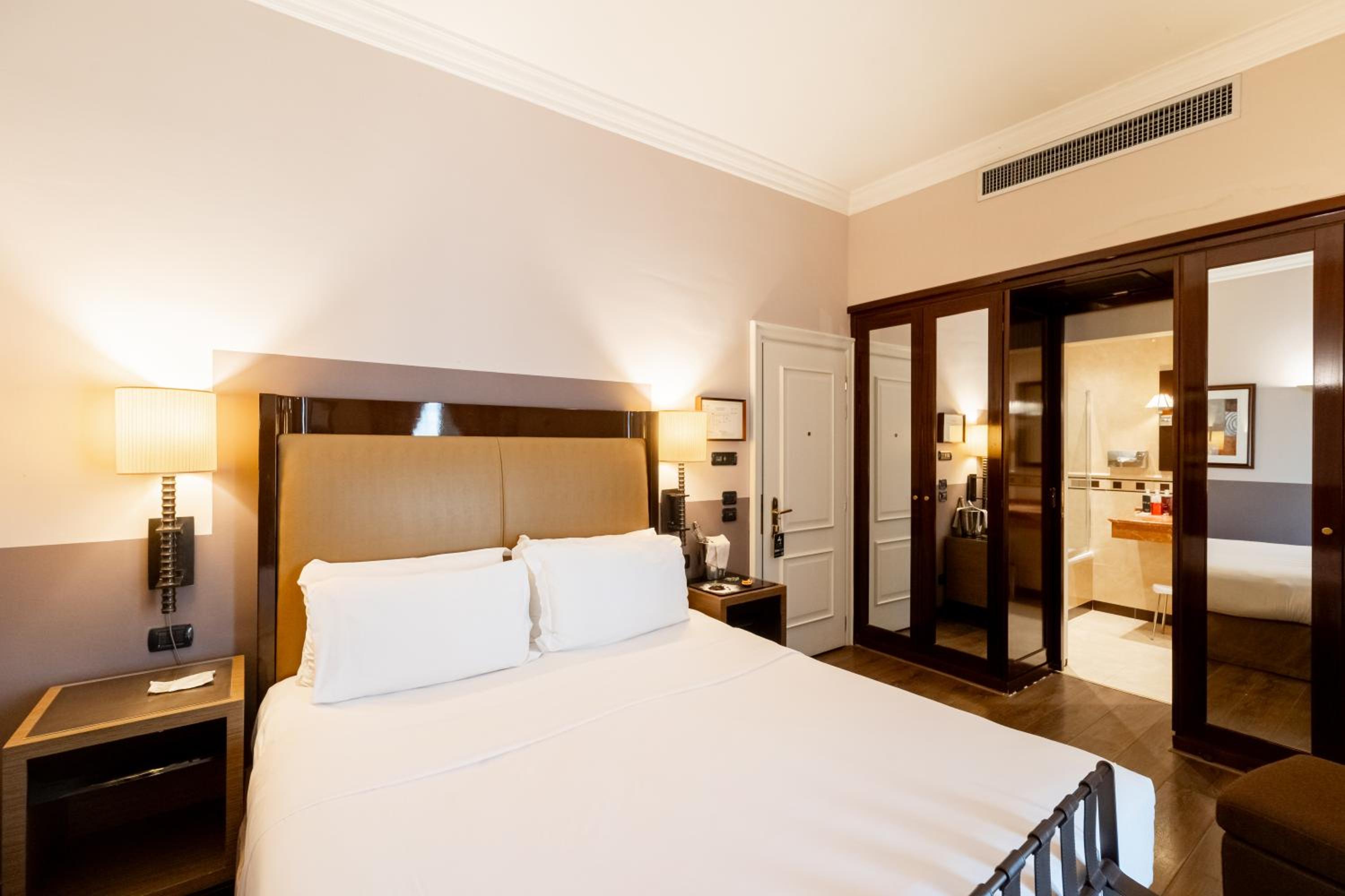 جناح جونيور بسرير كوين، Allegroitalia San Gallo Palace 2/10