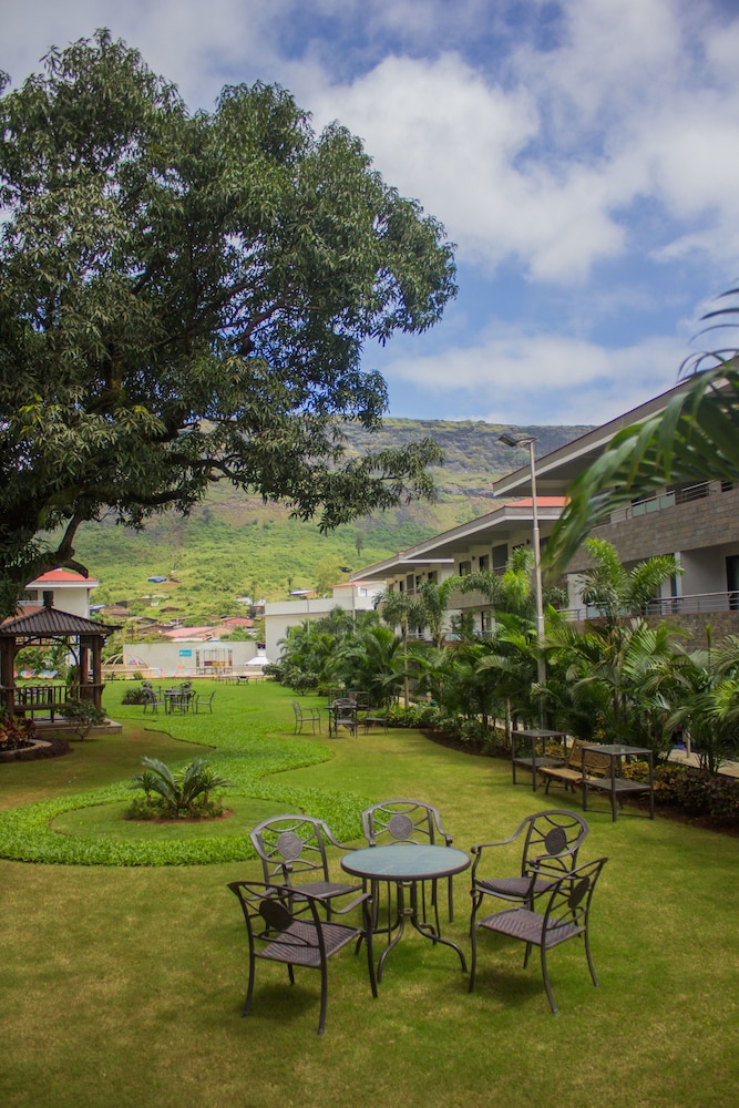 Club Mahindra Hatgad 10/18