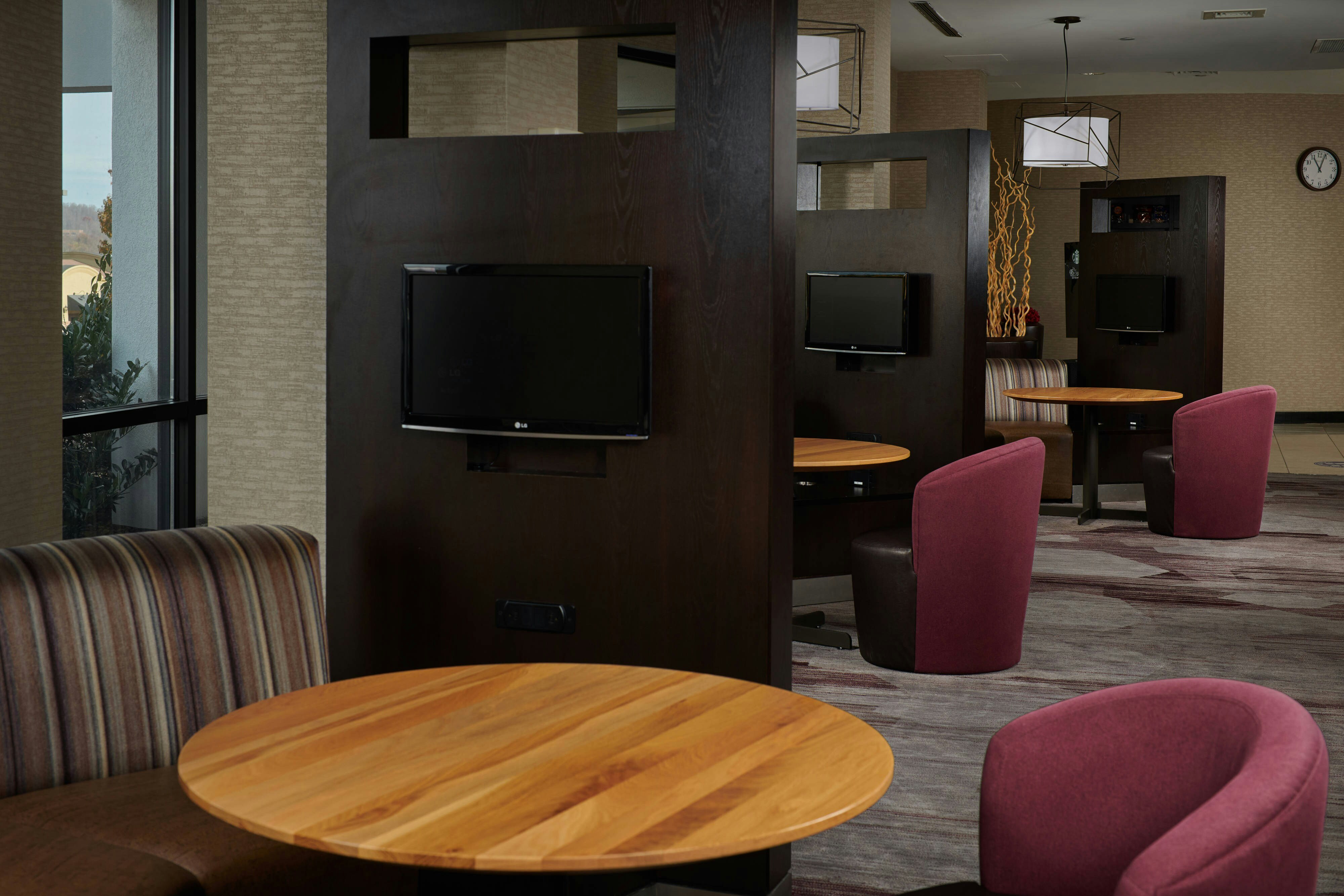 Courtyard by Marriott Bristol 26/33