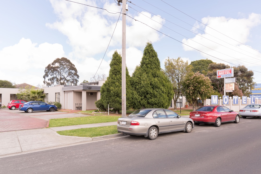 CHADSTONE EXECUTIVE MOTEL 11/19