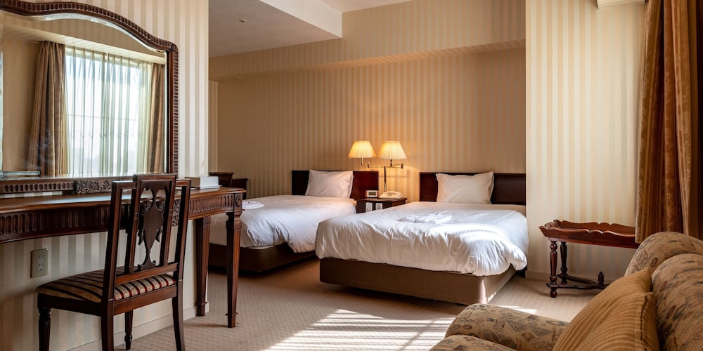 Shonan Kamakura Crystal Hotel 18/89