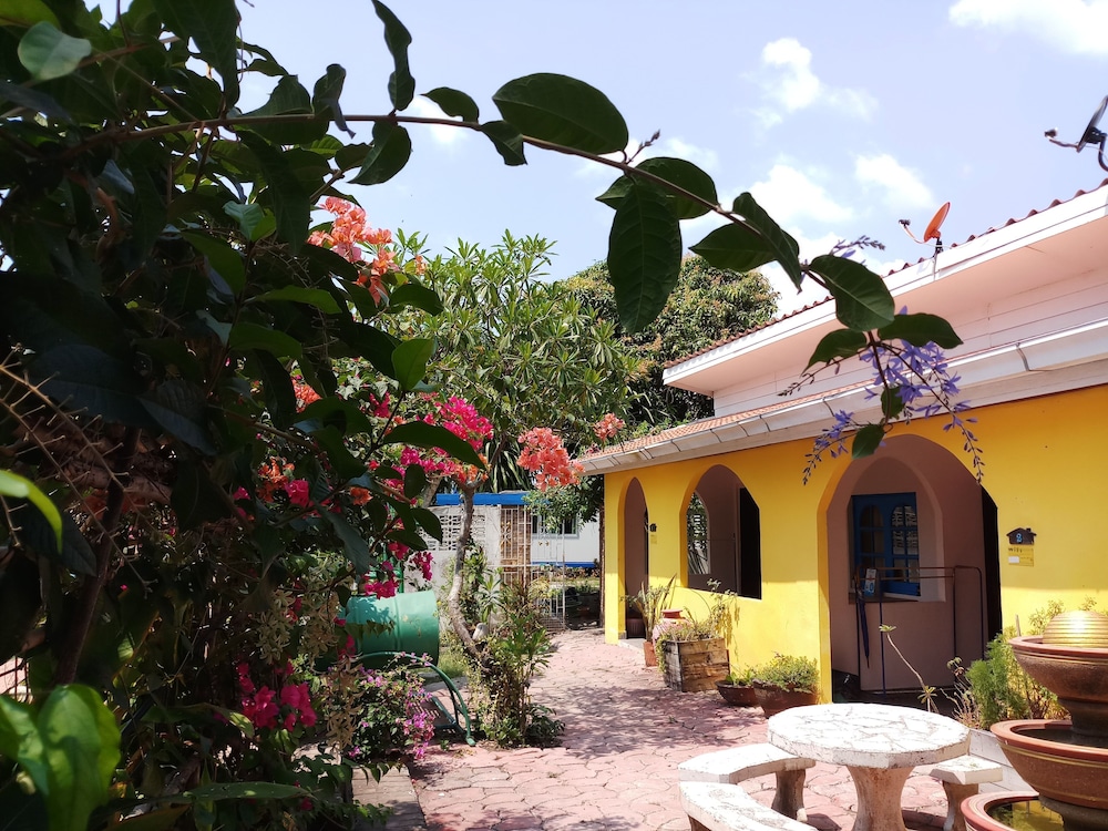 Penny's Home Stay Resort 3/50