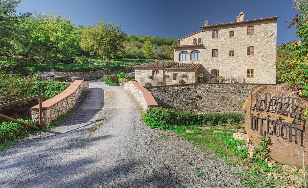 LE POZZE DI LECCHI HOTEL 20/31