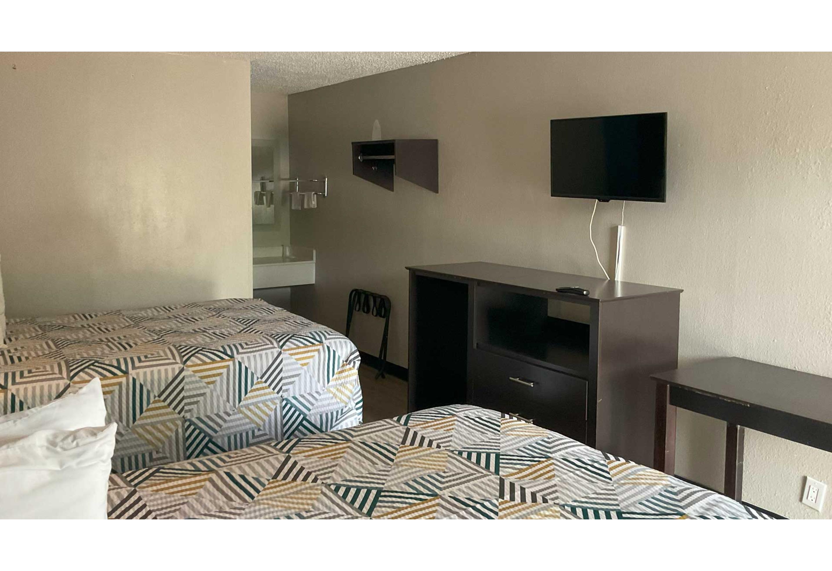 Motel6 Baton Rouge, LA - East - I-12 17/27