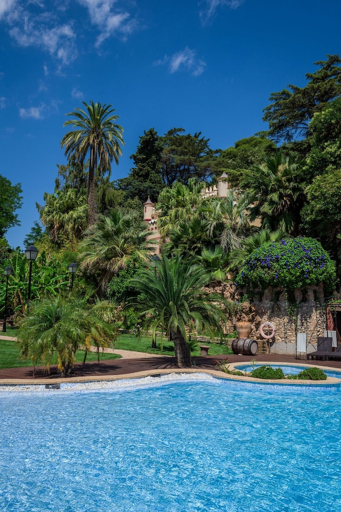 Villa Retiro Resort 5/48