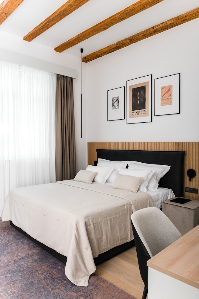 Boutique Hotel HOH 4/50