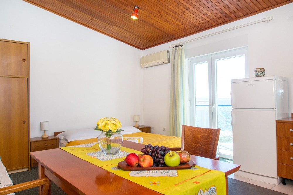 Beachfront Villa Mediteran 33/50