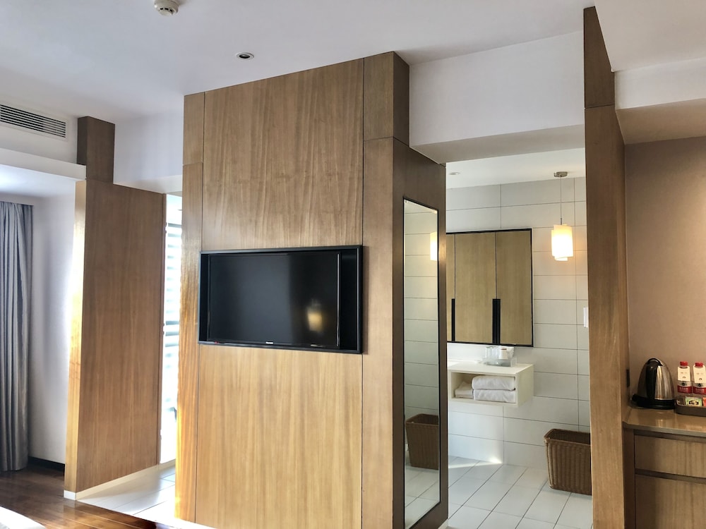 Shenzhen Hongdu Hotel 43/60