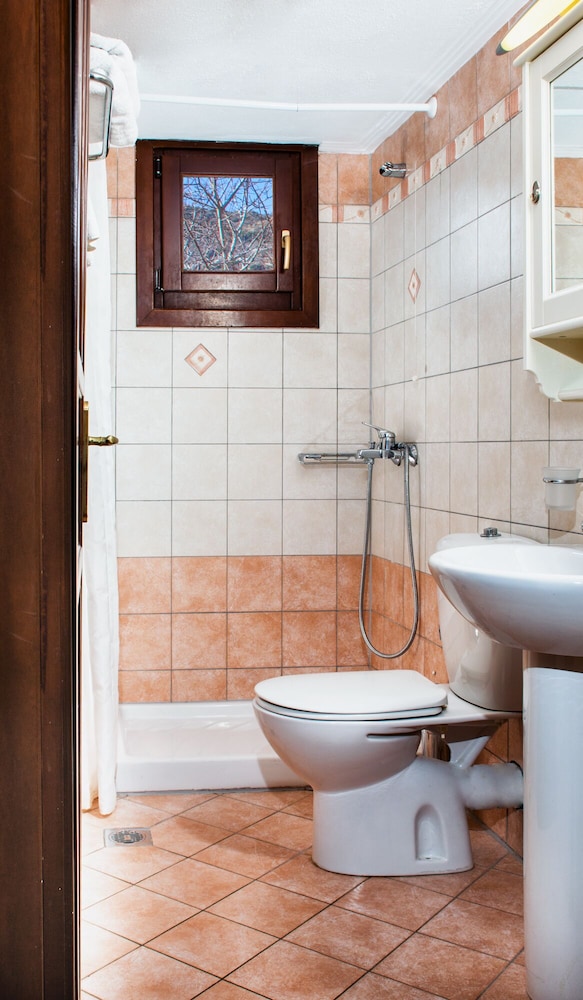 Erofili Hotel and Suites 45/45
