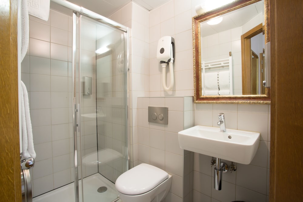 Hotel Darcet Paris 31/37