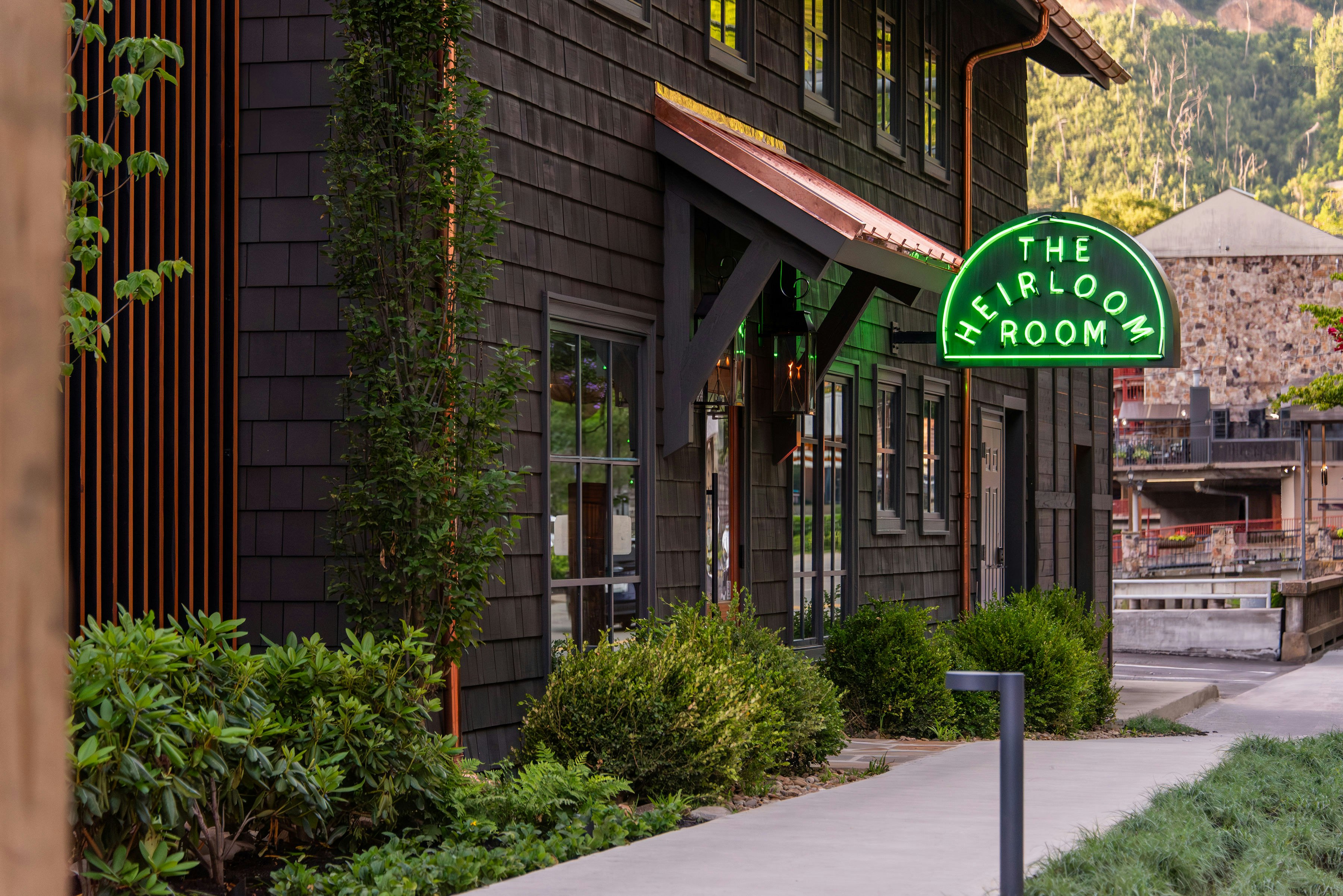 Historic Rocky Waters Inn, A Small Luxury Hotel 47/55