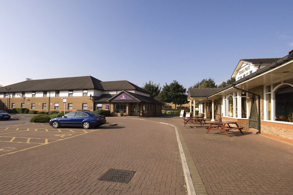 Premier Inn Cardiff City South 34/39