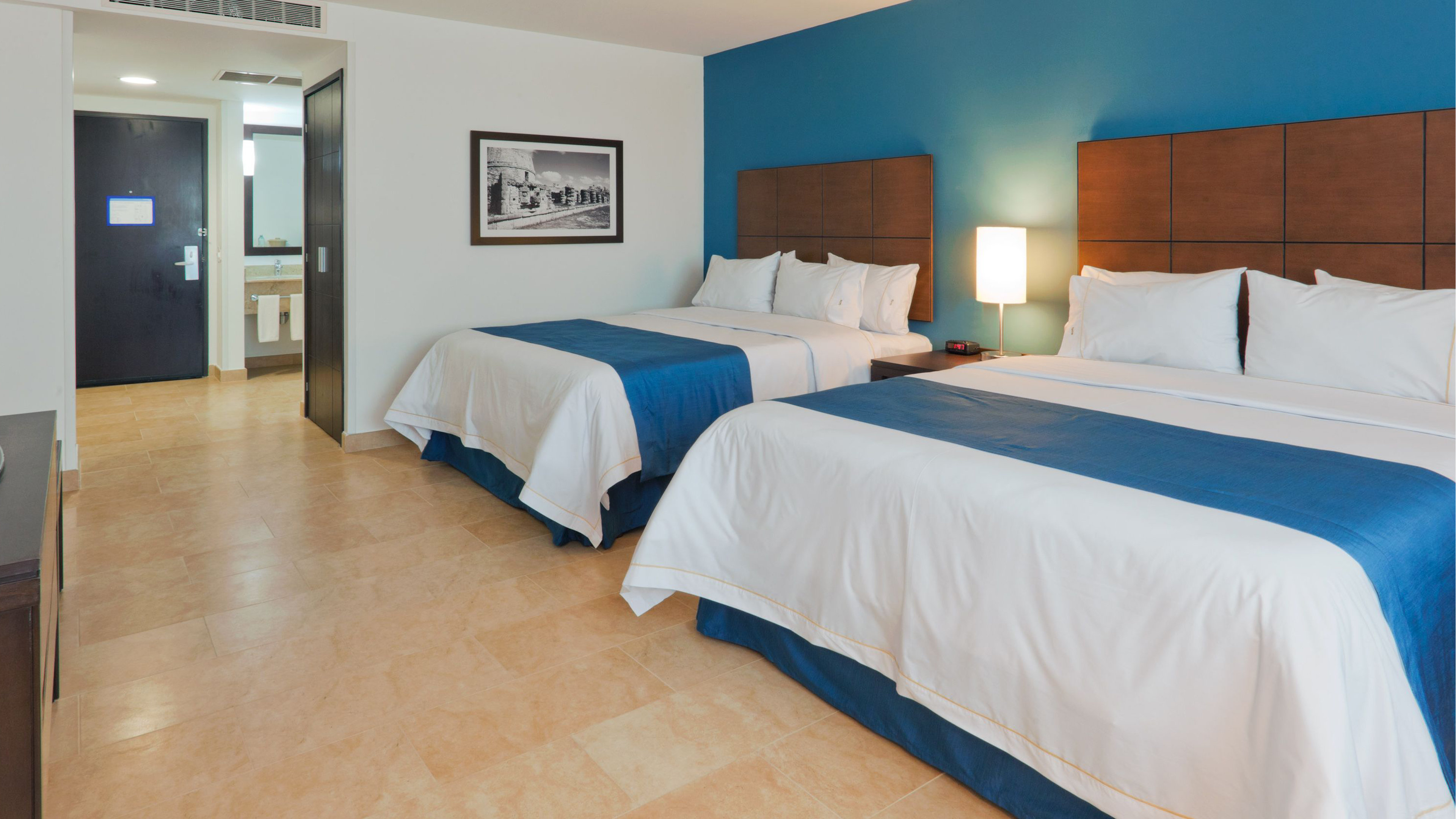 Holiday Inn Express Merida 11/50